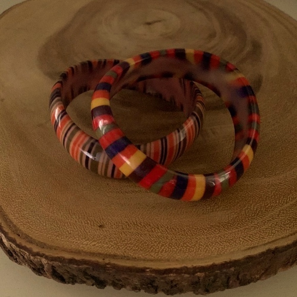 Set of 2 Colorful Lucite Acrylic Bangle Bracelets